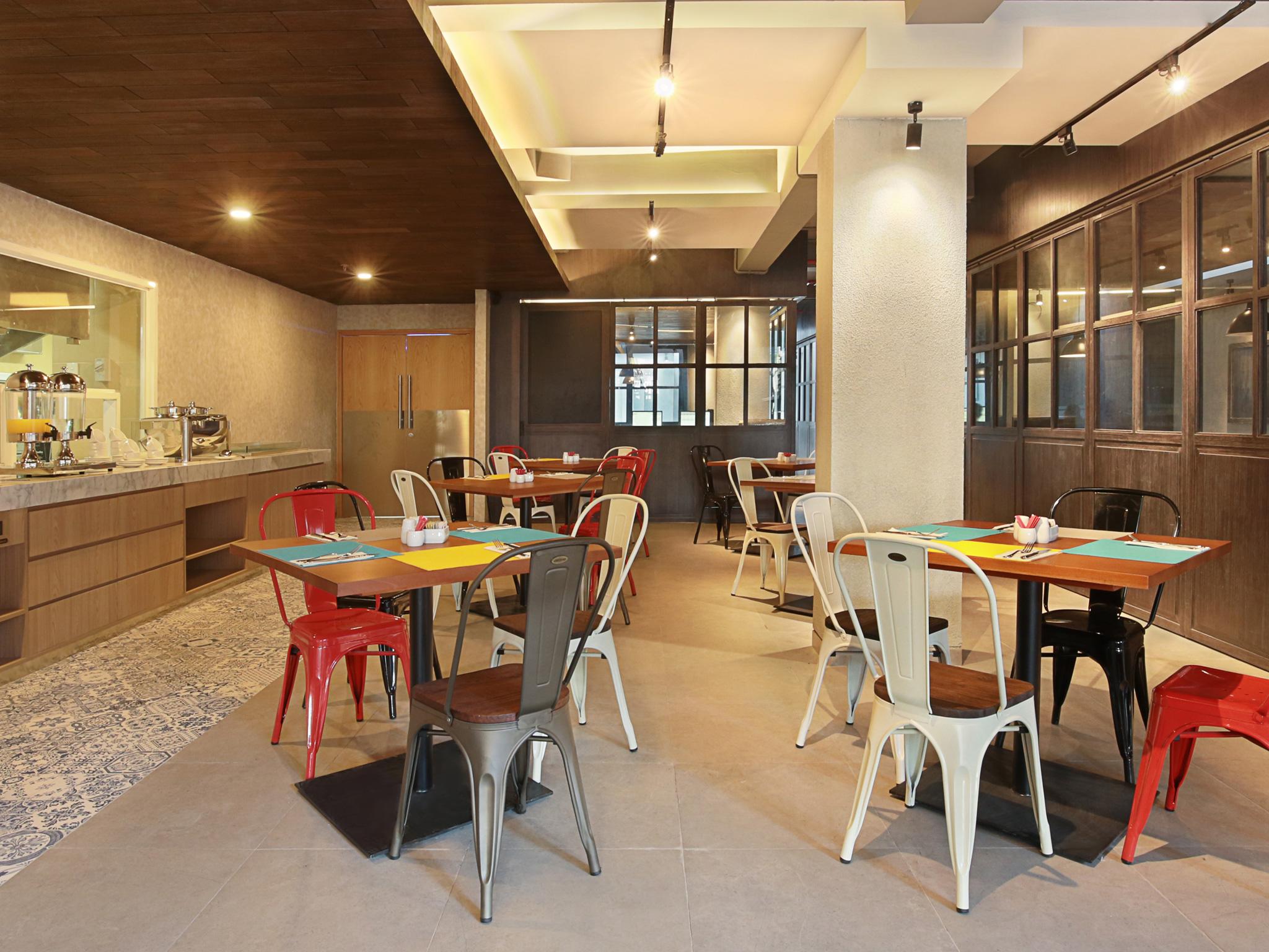 Ibis Bali Legian Street Hotell Exteriör bild