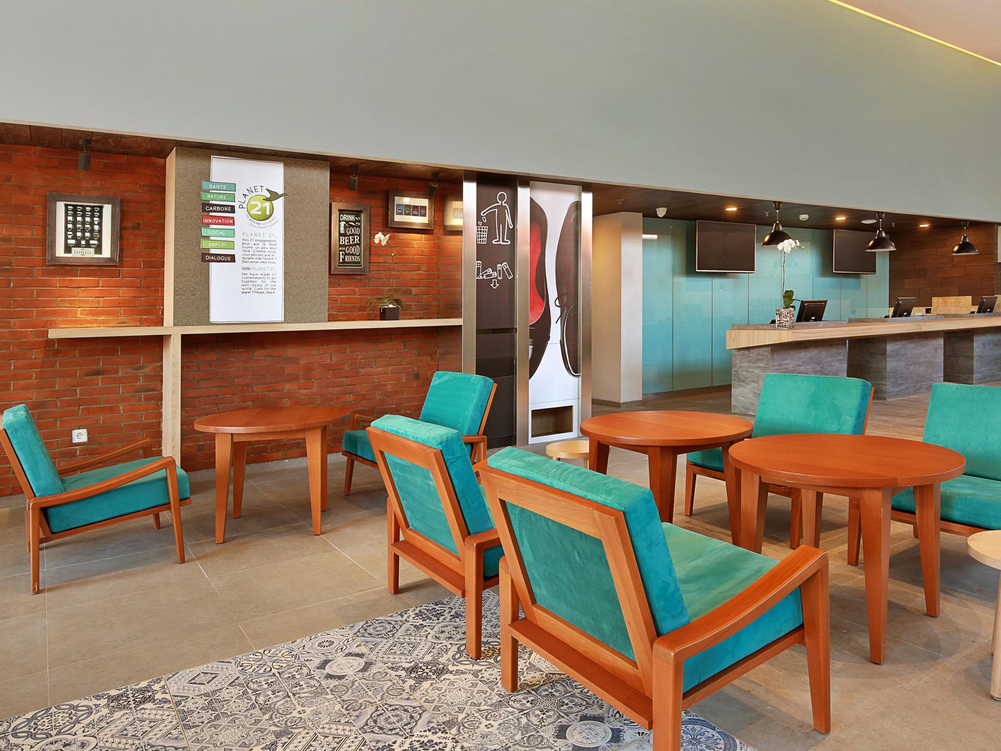 Ibis Bali Legian Street Hotell Exteriör bild
