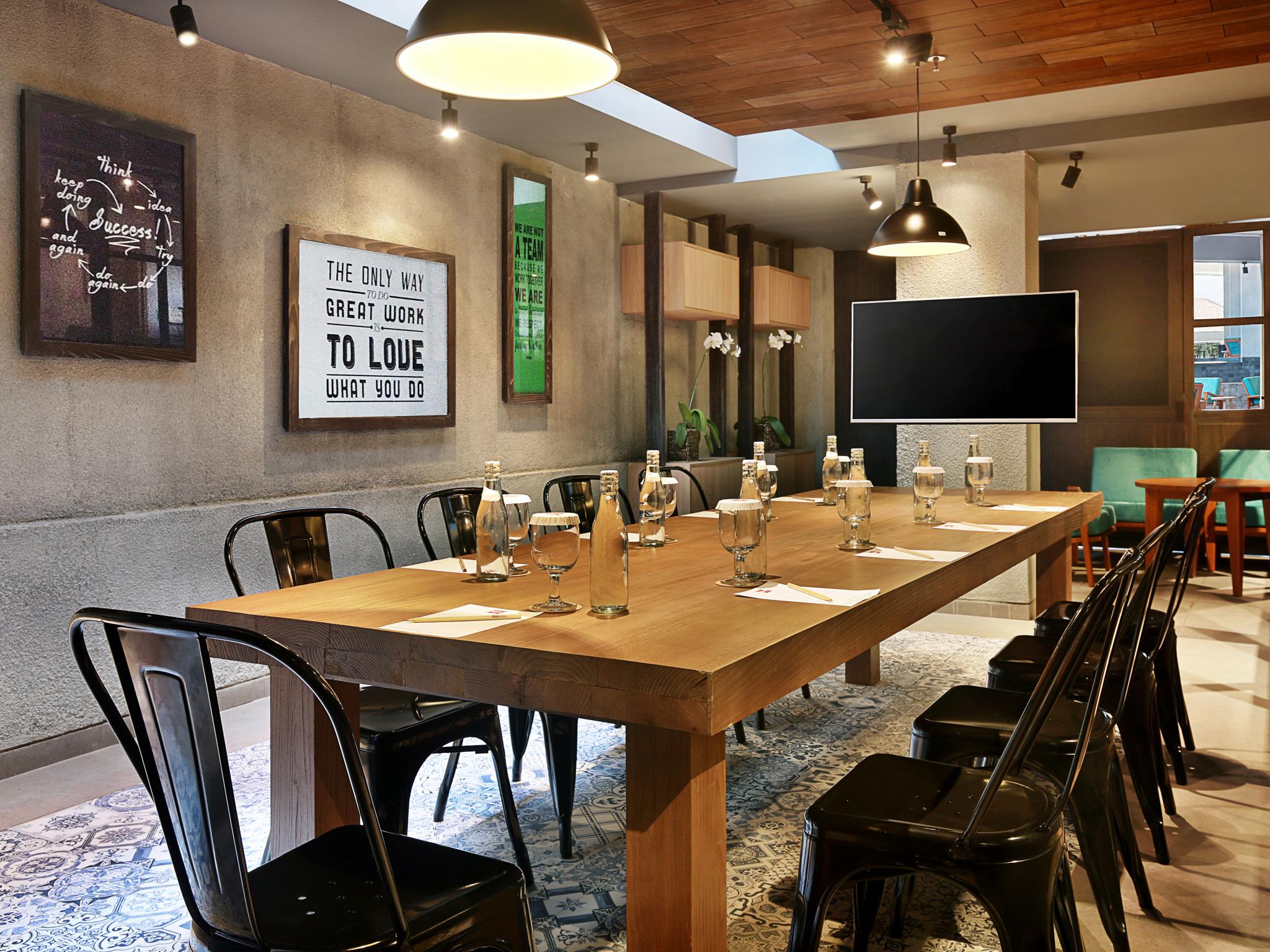 Ibis Bali Legian Street Hotell Exteriör bild